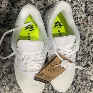 Nike Tanjun- size 6.5 New without box